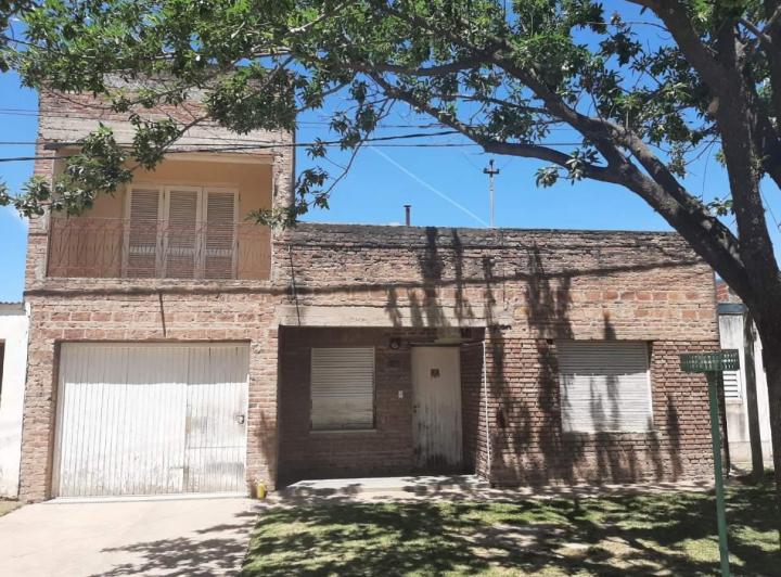 Casa · 345m² · 6 Ambientes