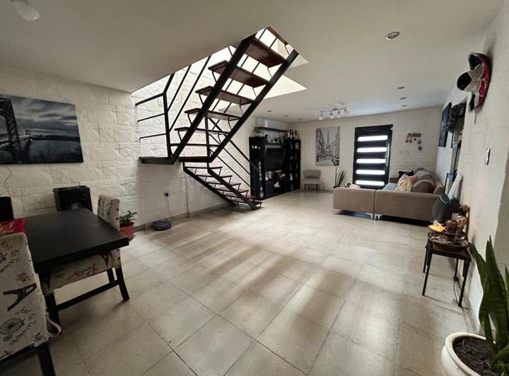 Casa · 160m² · 4 Ambientes