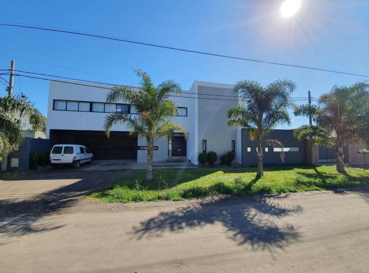 Casa · 486m²