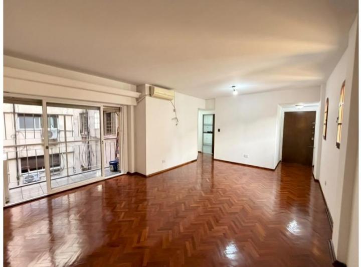 Departamento · 80m² · 4 Ambientes