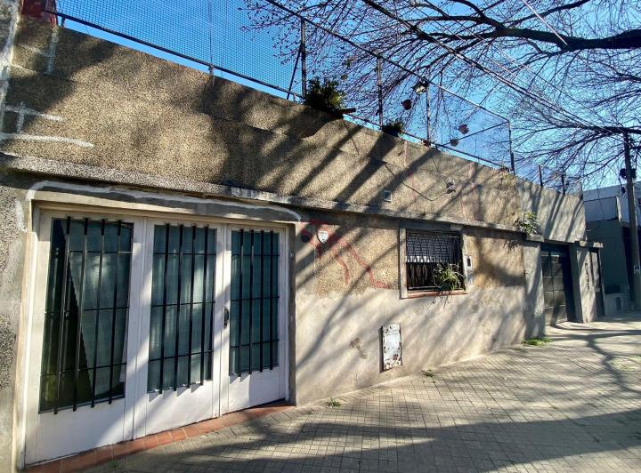 Casa · 60m² · 6 Ambientes · 1 Cochera
