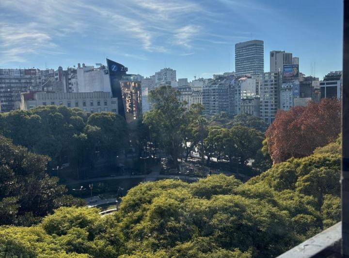 Departamento · 200m² · 8 Ambientes