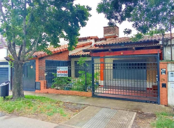 Casa · 152m² · 5 Ambientes · 2 Cocheras