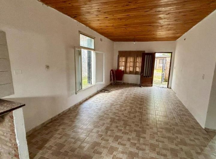 Casa · 72m² · 3 Ambientes · 2 Cocheras