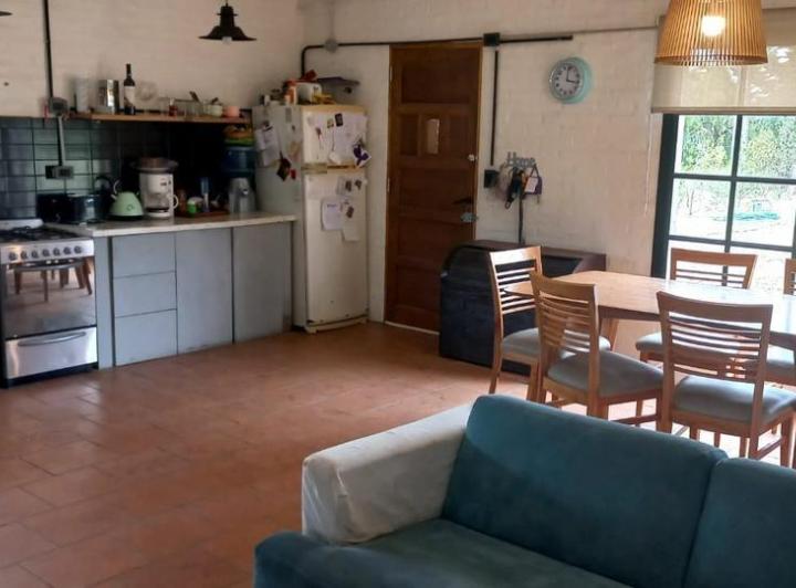 Casa · 80m² · 4 Ambientes · 2 Cocheras