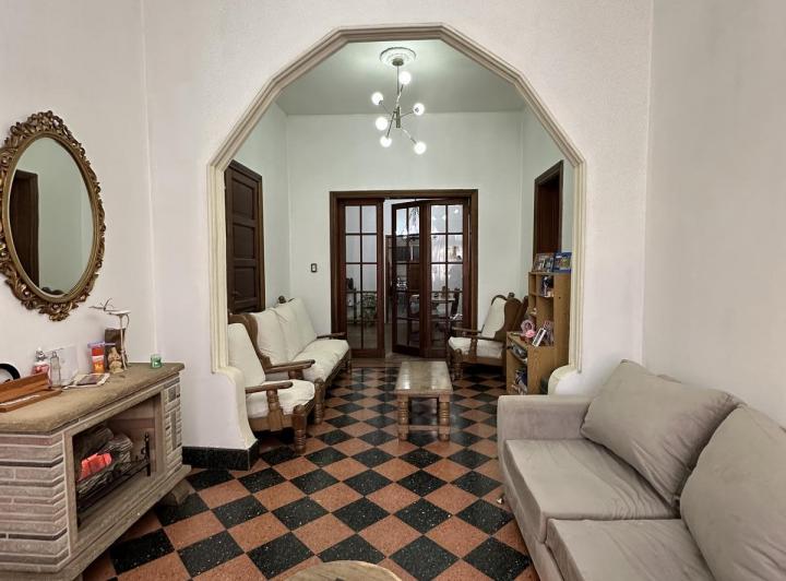 Casa · 236m² · 5 Ambientes