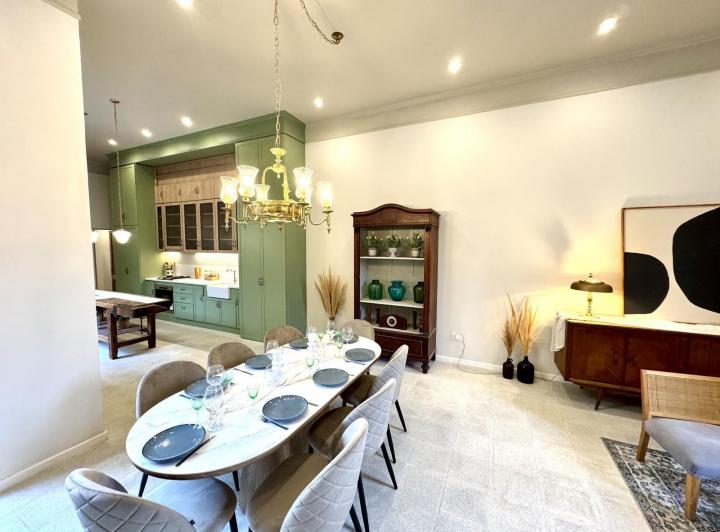 Casa · 151m² · 6 Ambientes · 1 Cochera