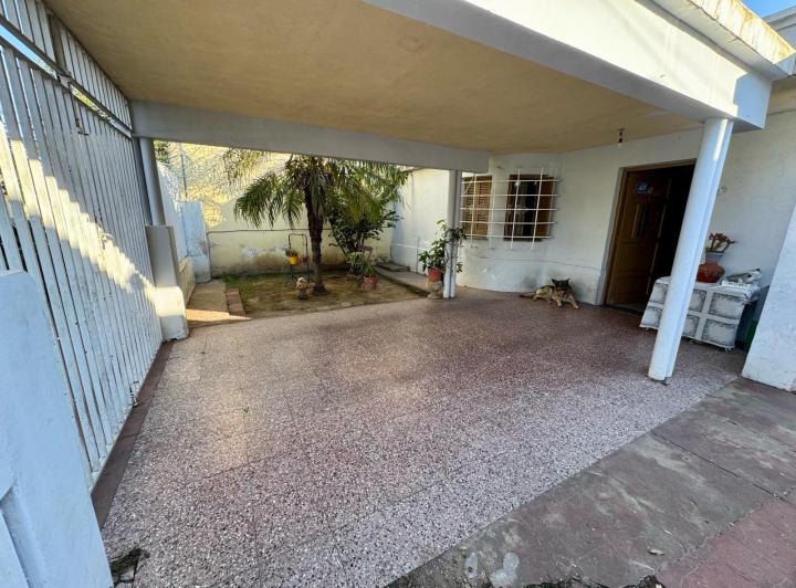 Casa · 200m² · 4 Ambientes · 1 Cochera