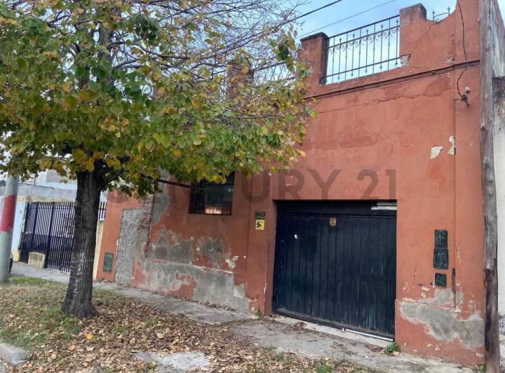 Casa · 170m² · 3 Ambientes · 1 Cochera