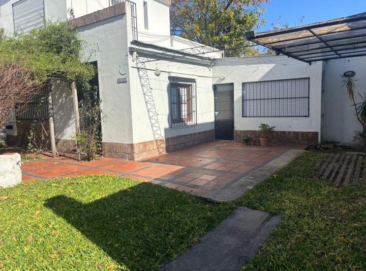 Casa · 200m² · 5 Ambientes