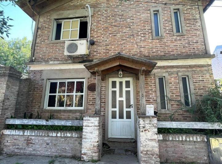 Casa · 173m² · 4 Ambientes · 1 Cochera