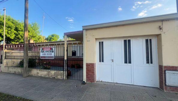 Casa · 108m² · 5 Ambientes · 1 Cochera