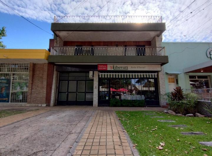 Casa · 410m² · 4 Ambientes