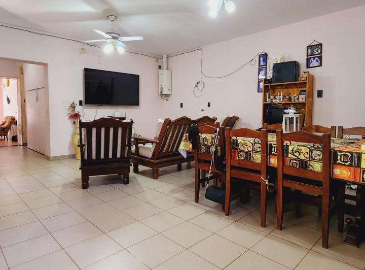 Casa · 150m² · 7 Ambientes · 2 Cocheras