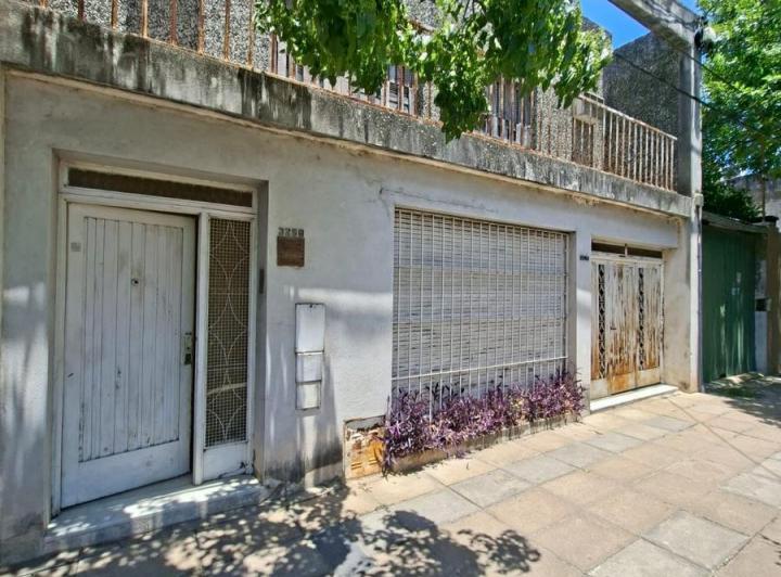 Casa · 236m² · 6 Ambientes · 4 Cocheras