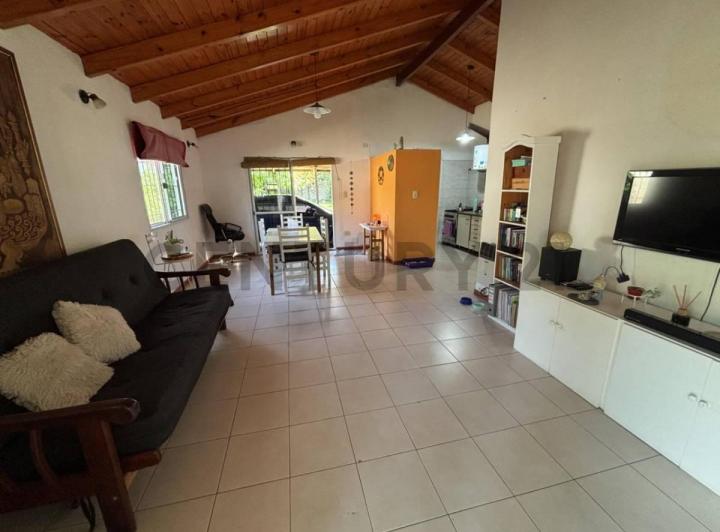 Casa · 65m² · 3 Ambientes · 1 Cochera