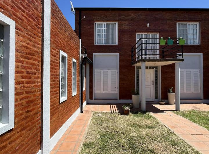 Casa · 300m² · 3 Ambientes