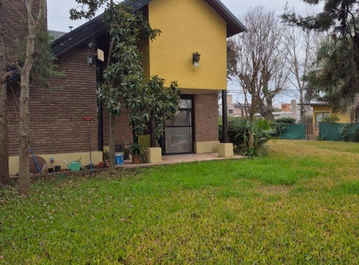 Casa · 120m² · 5 Ambientes · 1 Cochera