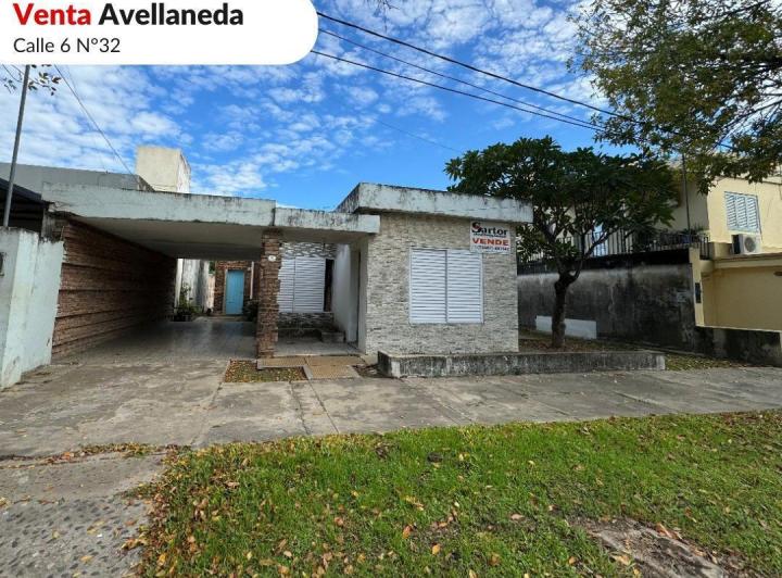 Casa · 155m² · 8 Ambientes · 1 Cochera