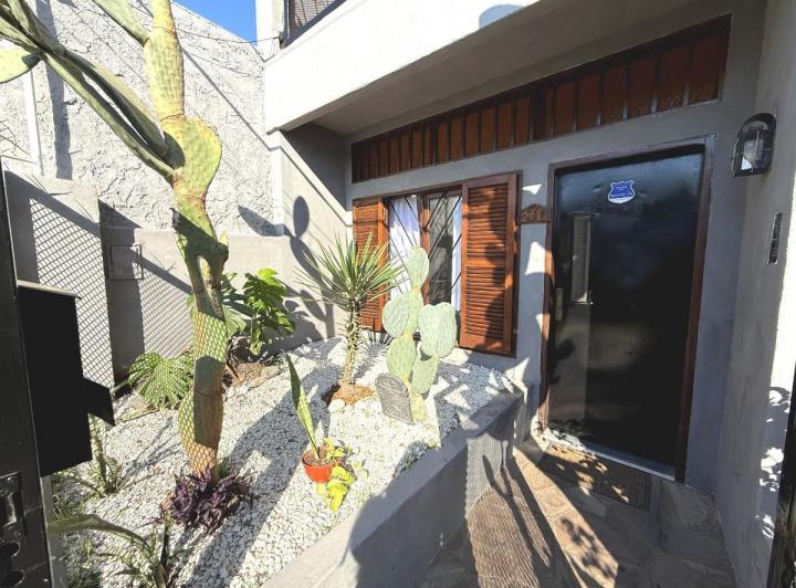 Casa · 170m² · 5 Ambientes · 1 Cochera