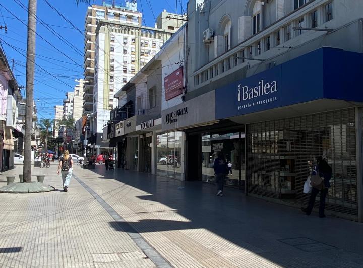 Casa · 167m² · 6 Ambientes · 1 Cochera