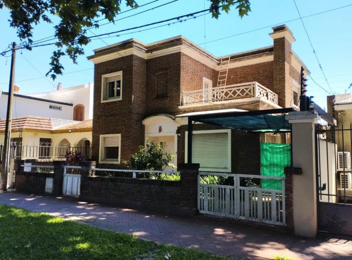 Casa · 167m² · 4 Ambientes · 1 Cochera