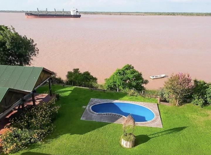 Casa · 182m² · 8 Ambientes