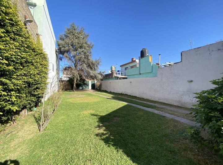 Casa · 110m² · 4 Ambientes · 1 Cochera