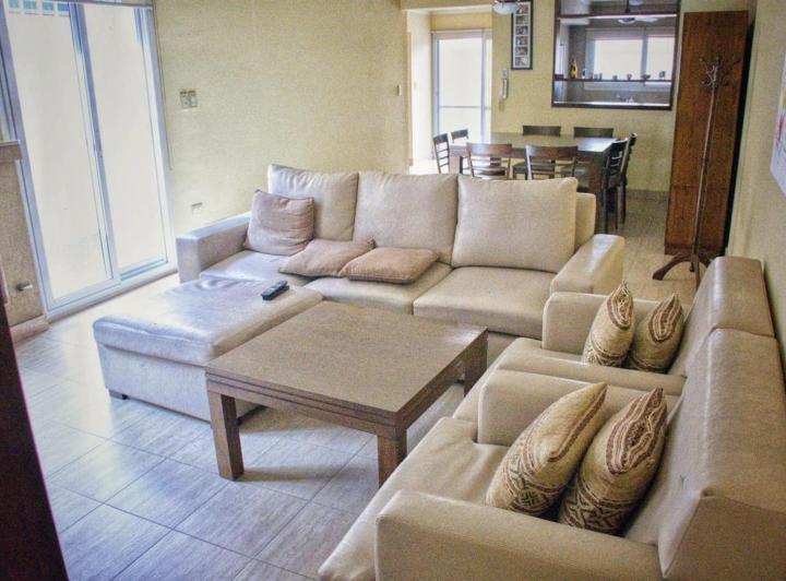 Casa · 170m² · 4 Ambientes · 1 Cochera