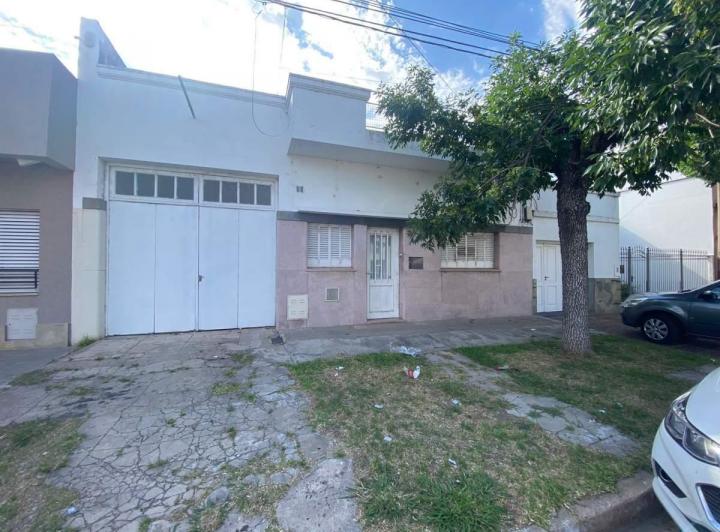 Casa · 400m² · 5 Ambientes