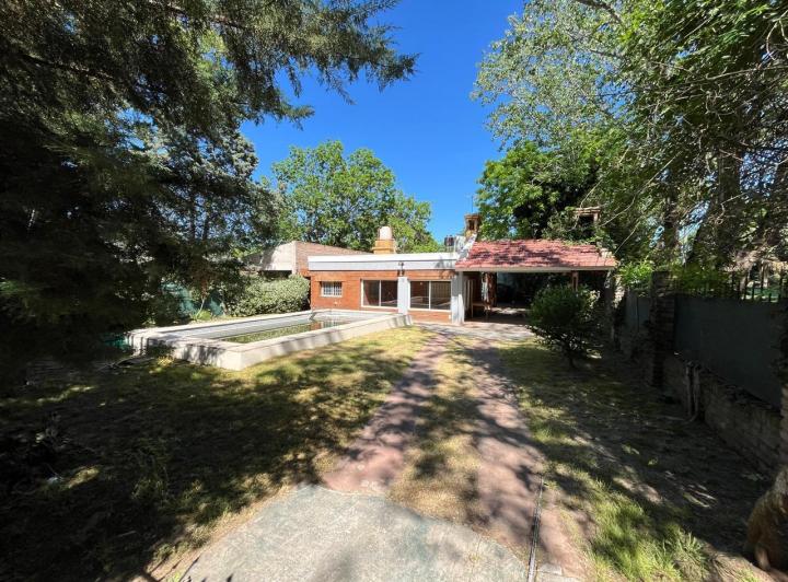 Casa · 107m² · 4 Ambientes · 1 Cochera