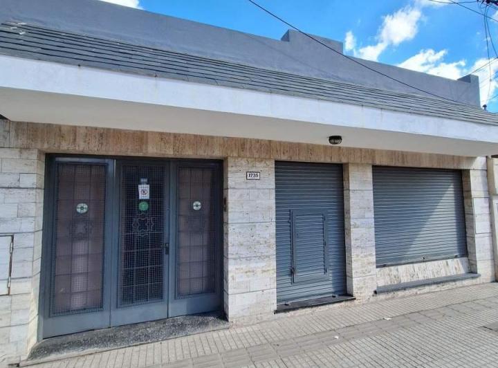 Casa · 110m² · 8 Ambientes