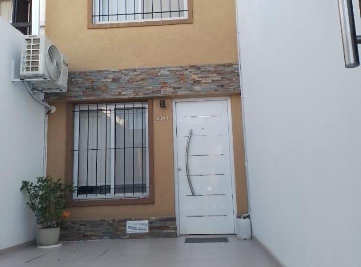 Casa · 60m² · 3 Ambientes · 1 Cochera