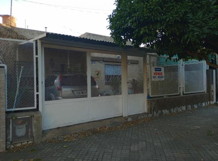 Casa · 144m² · 3 Ambientes · 1 Cochera