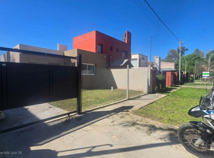 Casa · 85m² · 4 Ambientes · 1 Cochera