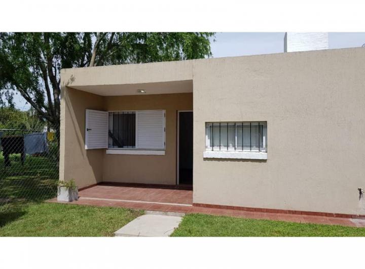 Casa · 300m² · 4 Ambientes · 1 Cochera