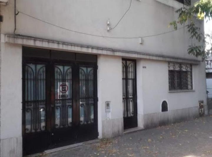 Casa · 200m² · 5 Ambientes