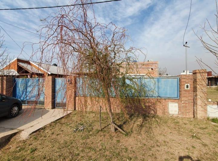 Casa · 100m² · 4 Ambientes · 1 Cochera
