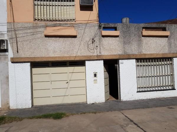 Casa · 100m² · 2 Dormitorios