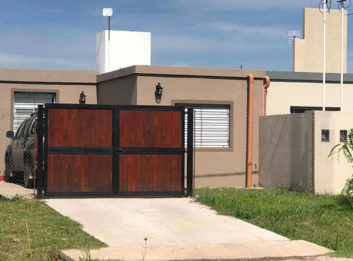 Casa · 123m² · 3 Dormitorios · 2 Cocheras