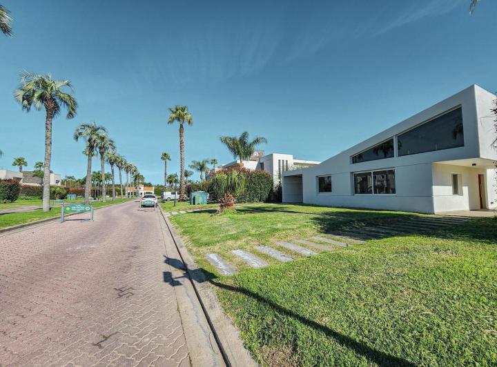 Casa · 207m² · 5 Ambientes · 1 Cochera