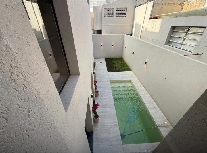 Casa · 190m² · 6 Ambientes · 1 Cochera