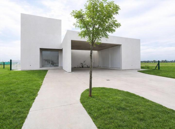 Casa · 345m² · 5 Ambientes · 2 Cocheras