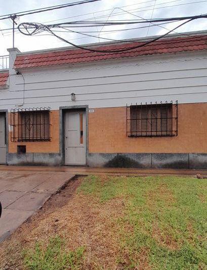 Casa · 140m² · 5 Ambientes · 1 Cochera