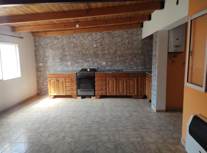 Casa · 179m² · 5 Ambientes · 2 Cocheras