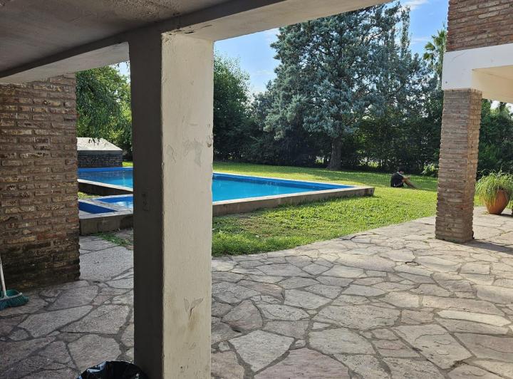Casa · 206m² · 4 Ambientes · 1 Cochera