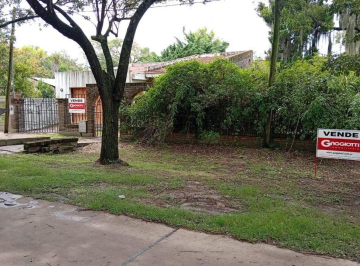 Casa · 104m² · 2 Ambientes · 1 Cochera
