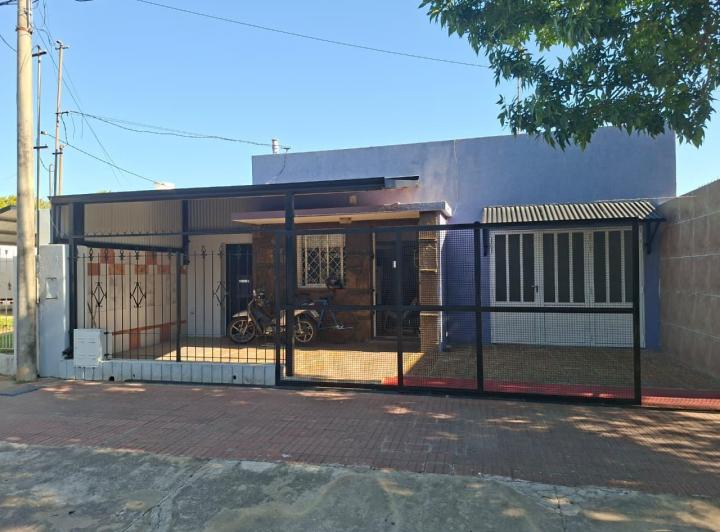 Casa · 100m² · 3 Ambientes · 1 Cochera
