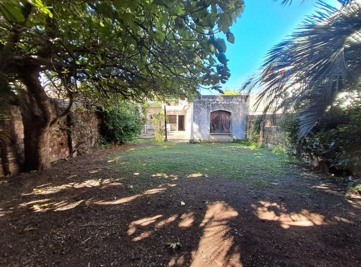 Casa · 278m² · 4 Ambientes · 1 Cochera