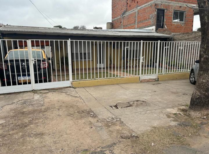 Casa · 100m² · 2 Dormitorios · 1 Cochera